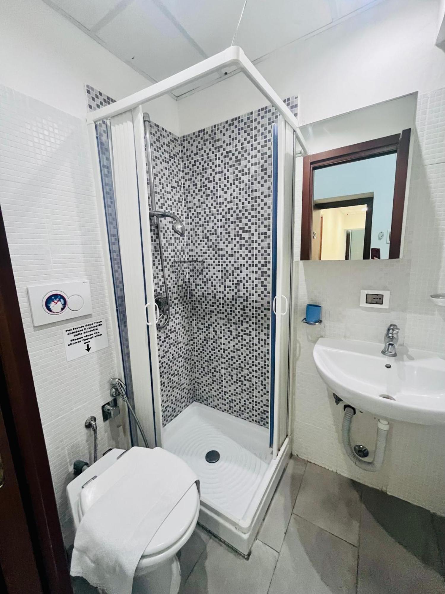 רומא Grandis Rooms מראה חיצוני תמונה