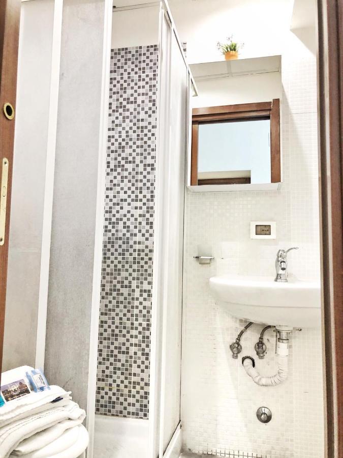 רומא Grandis Rooms מראה חיצוני תמונה